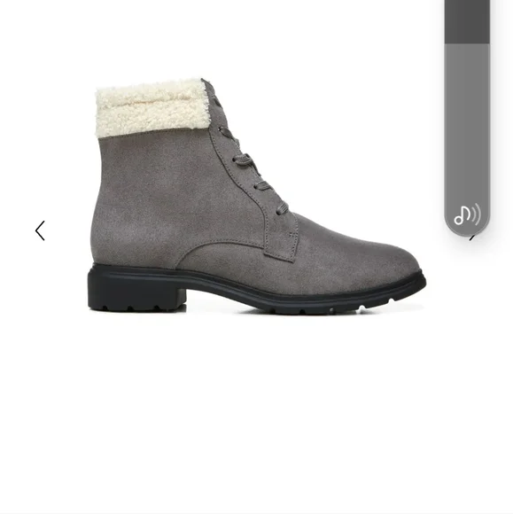 EUC gray booties sz 9.5 - Picture 2 of 12